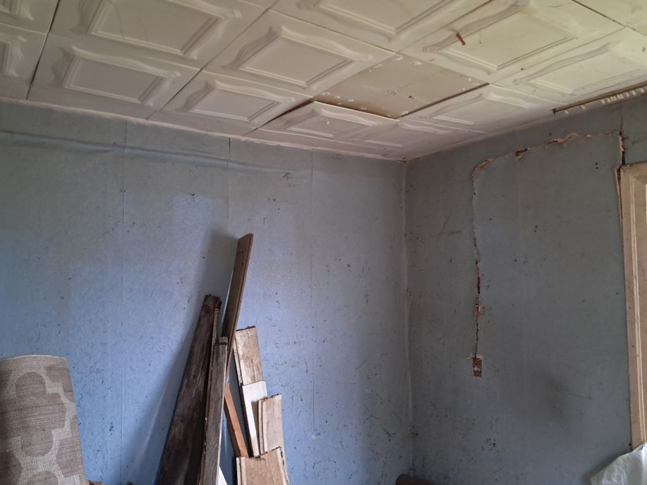 Sprzedam drewniany dom. Do rozbiórki. Możliwość usługi przeniesienia.