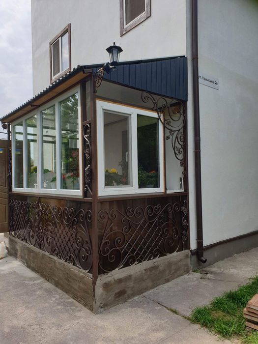 Продам Просторный Дом с ремонтом и мебелью в с.Новые Петровцы