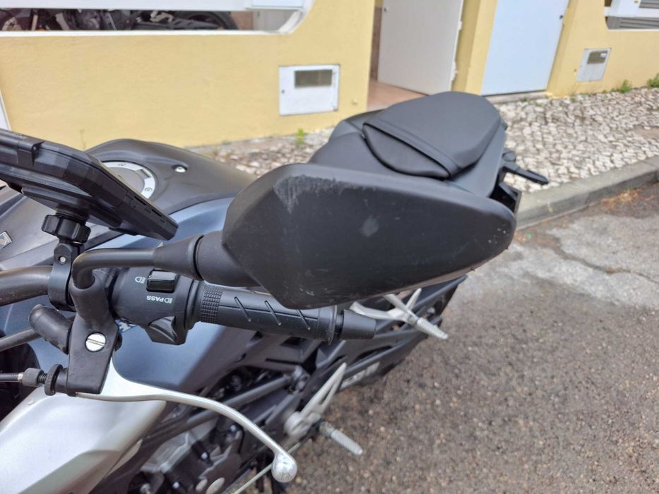 Honda CB125R 2022