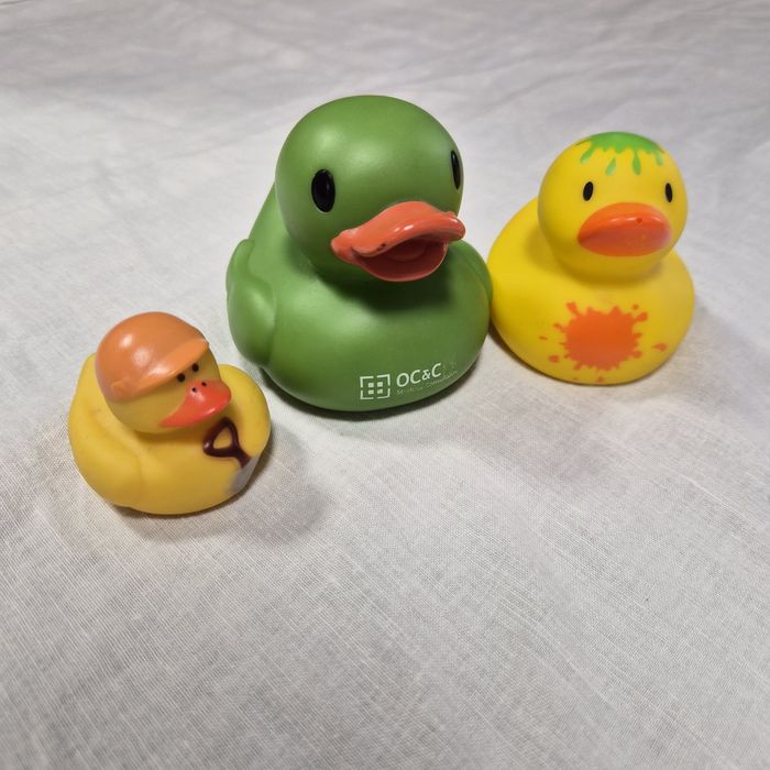 Іграшкові качечкі уточкі для ванни.