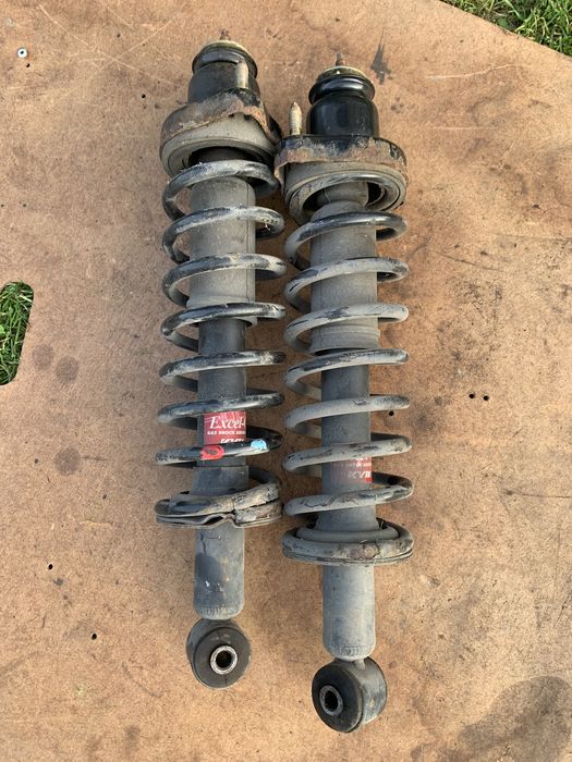 Амартизаторы стойки Лансер 9
