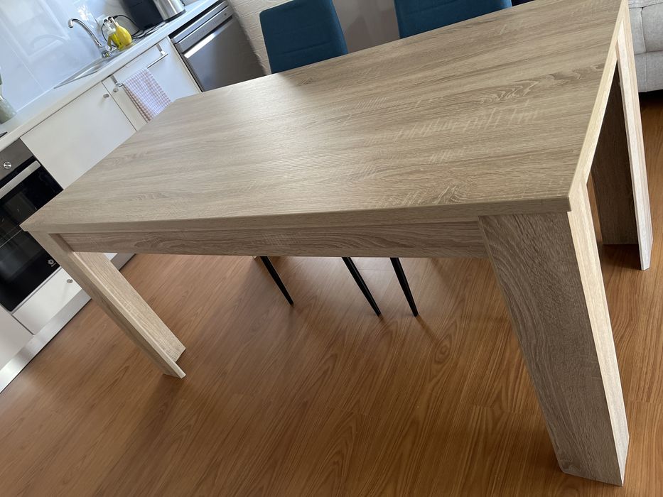 Mesa de jantar p 6 lugares