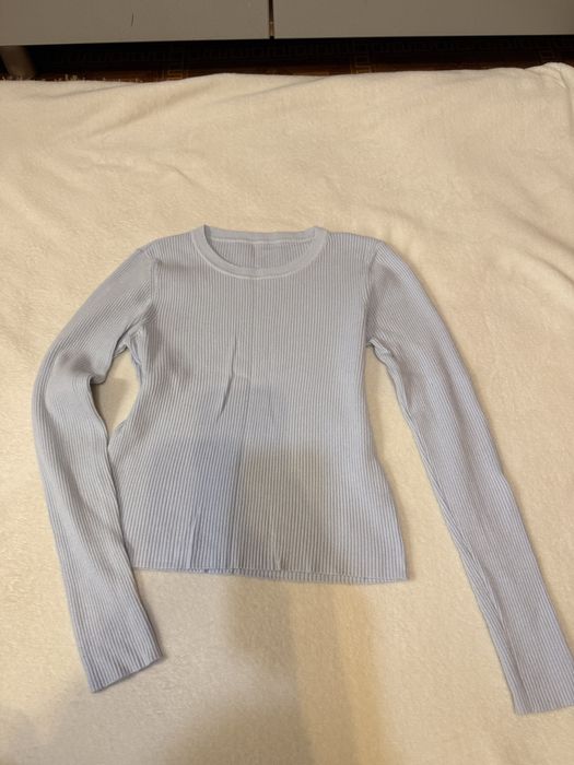 Кофтинка, блакитного кольору