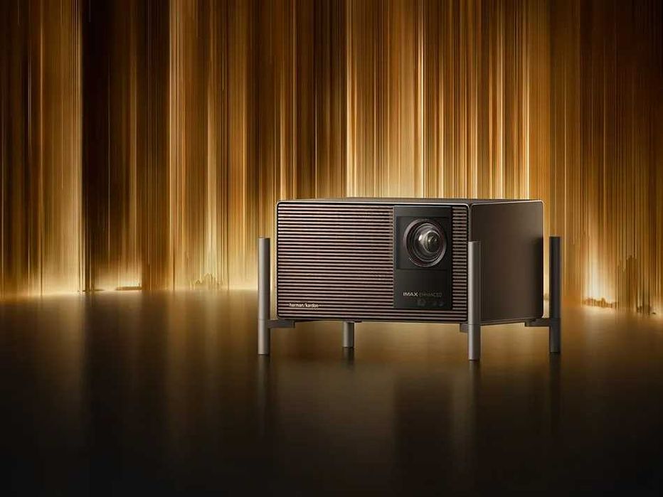 XGIMI TITAN NOIR MAX – 4K | RGB Triple Laser | 7000 ISO lm | Dolby Vision | 3D | 110% BT.2020