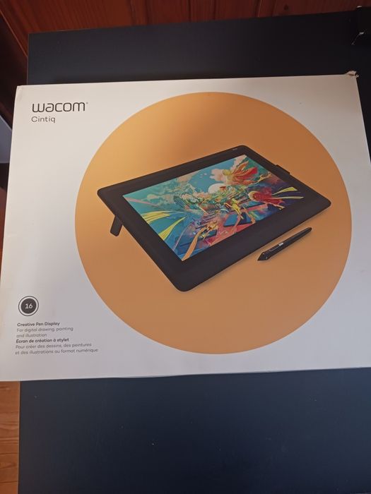 Wacom Cintiq 16 - Mesa / Ecrã de Desenho
