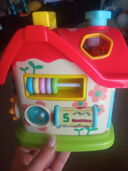 Розвиваюча іграшка будинок сортер