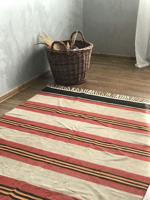 Килим тканий вовняний