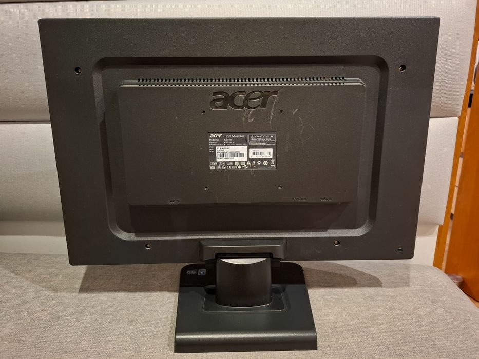 Monitor komputerowy Acer 22" AL2216W - bdb stan