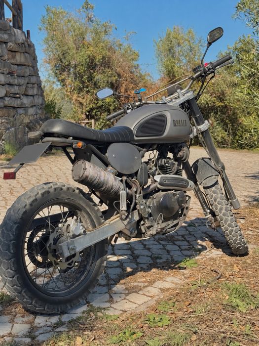 Bullit Hero 125