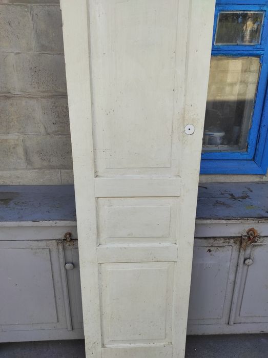 Продам двери б/у