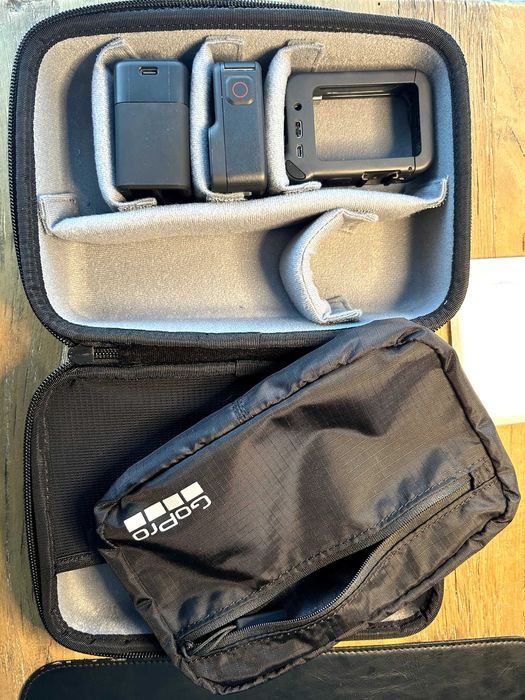 GoPro Hero8 Black + MediaMod + 2Baterias + Acessórios