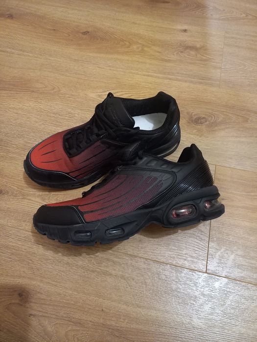 Чоловічі кросівки 41 розмір