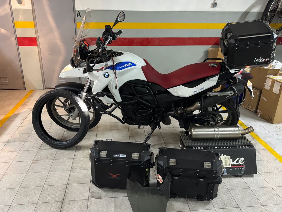 BMW Mota GS800 semi-novo