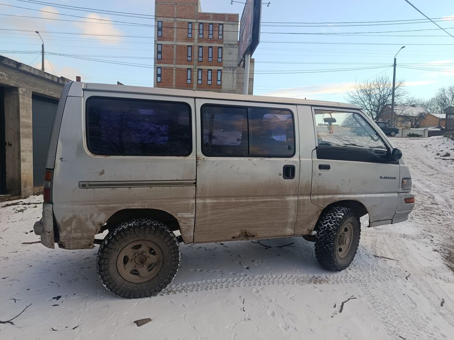 Mitsubishi l300 delica