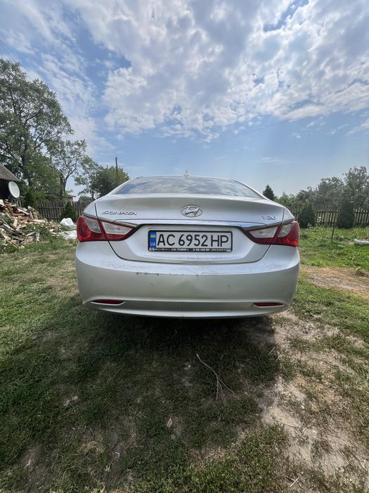 Hyundai sonata y20 2011