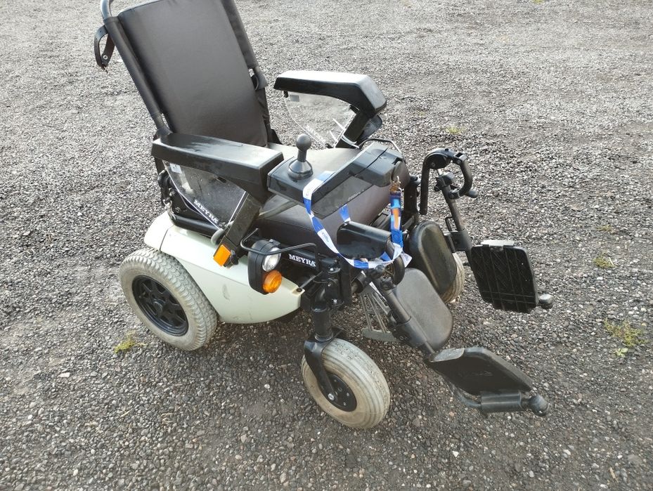 Elektryczny wózek inwalidzki Meyra, używany sprawny