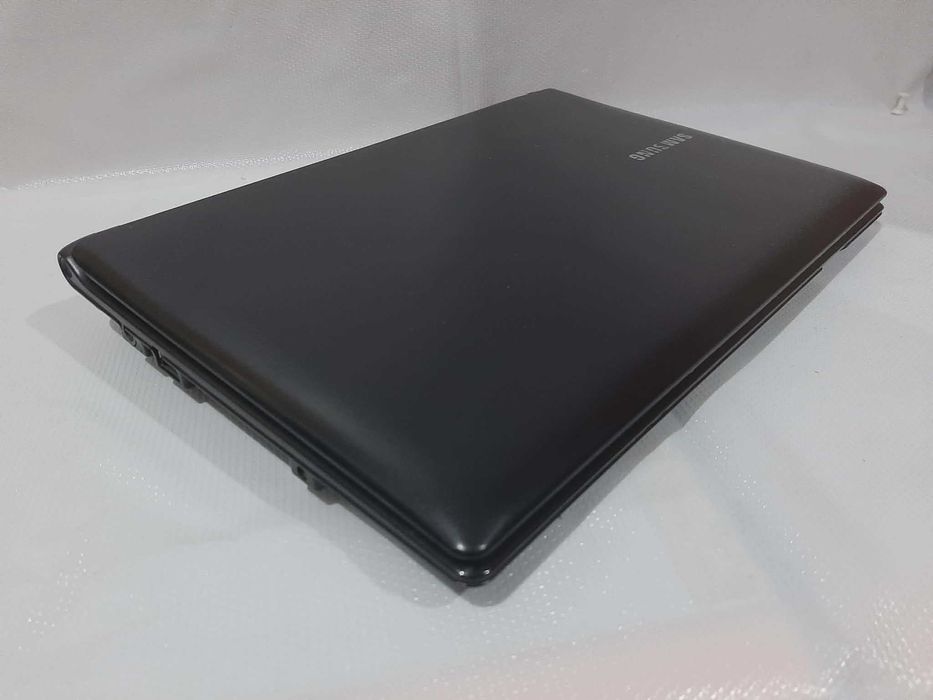 Notebook Samsung N102SP Atom N2100 / 1GB / 320HDD/ Win 7 Starter
