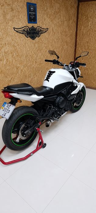 Yamaha xj 6 n naked