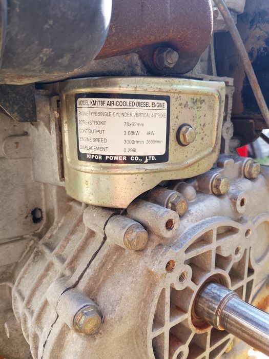 Zagęszczarka - Silnik Diesel  od zagęszczarki