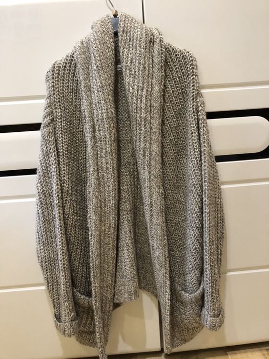 Szary kardigan oversize