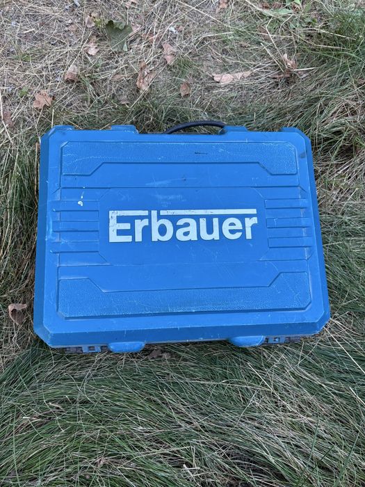 Młotowiertarka_Młot Erbauer ERH750 SDS Plus 750 W