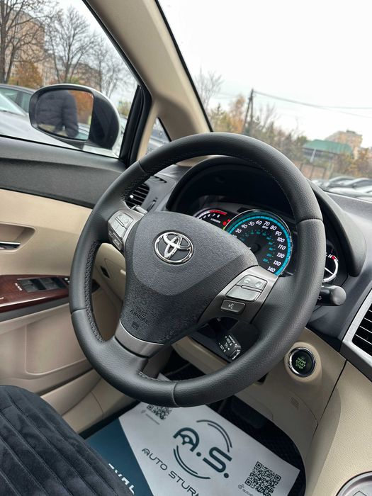 Продам Toyota Venza 2010 рік можлива розстрочка,кредит,обмін!