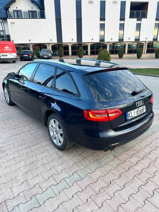 Audi A4 B8 2.0 TDI LIFT | Navi | Xenon | LED