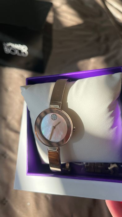 Movado,стан нових.450 € ціна офіційного сайту
