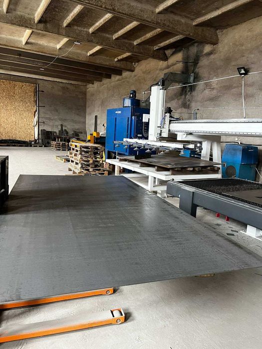 Лазерна різка листового металу, порошкове фарбування, згинання металу.