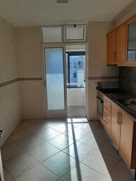 Alugo  T2 em Santa Maria de Lamas