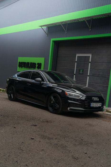 Audi A5 Sportback 2019 VIN WAUENCF51KA044143 фото оголошення 2 з 8
