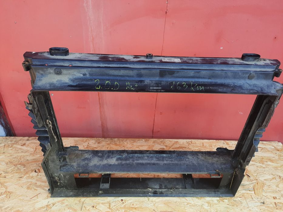 Obudowa Ramka Chłodnic BMW E60 E61 2.0d 163 KM DUŻY WYBÓR