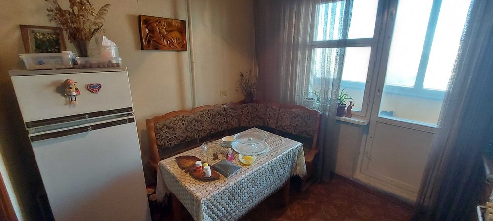 Оренда кiмната в 3-кiм. квартирi в м. Вишневе центр