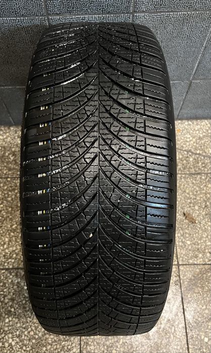 4x Opony Goodyear 215/55R17 94v