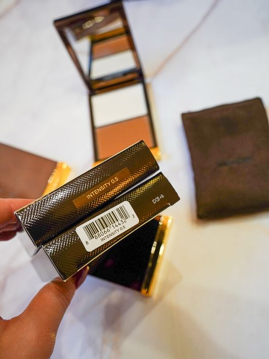 Контуринг Tom Ford Shade and Illuminate Contour Duo