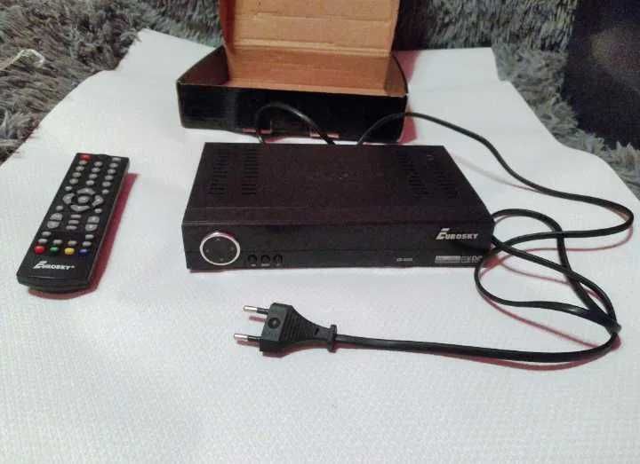 Супутниковий ресивер Eurosky ES-4050