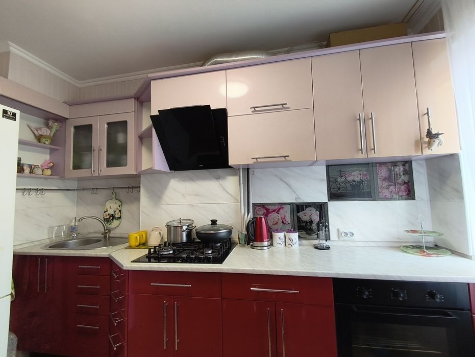 Продам отличную 2х комнатную квартиру в Ингульском районе.13линия.