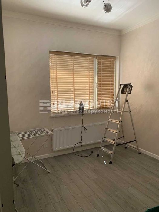 Продам 4к будинок дача 120м2 з ремонтом Осокорки біля Дніпра Київ