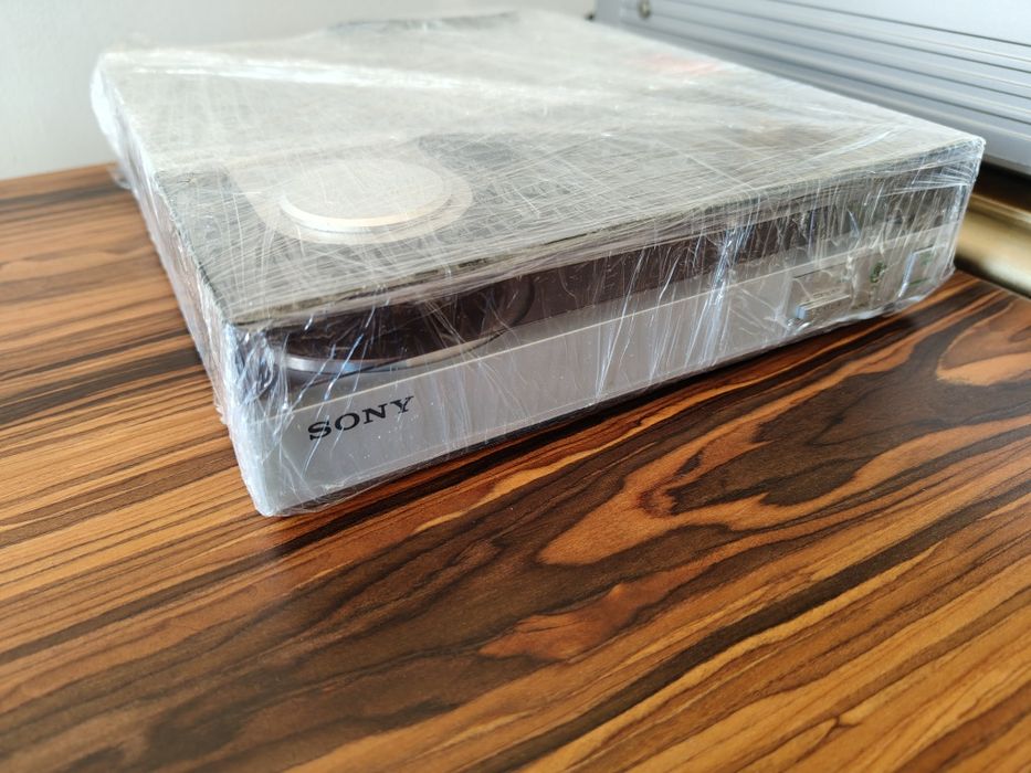 Mini gramofon Sony · Modell: PS-Q 7