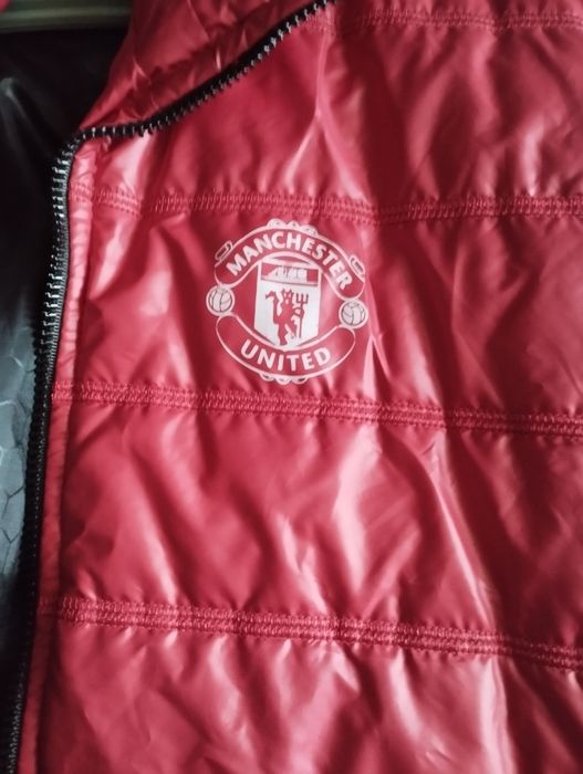 куртка манчестер юнайтед весення,осенняя