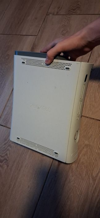 Xbox 360 60gb 3 pady + kinect