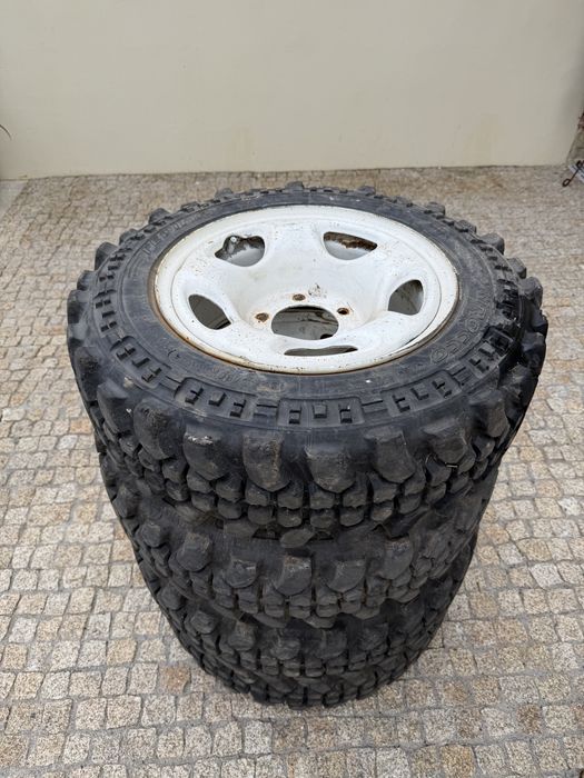Material TT Suzuki Samurai – Jantes + Pneus Sirocco + Para-choques e Snorkel em INOX + Guincho