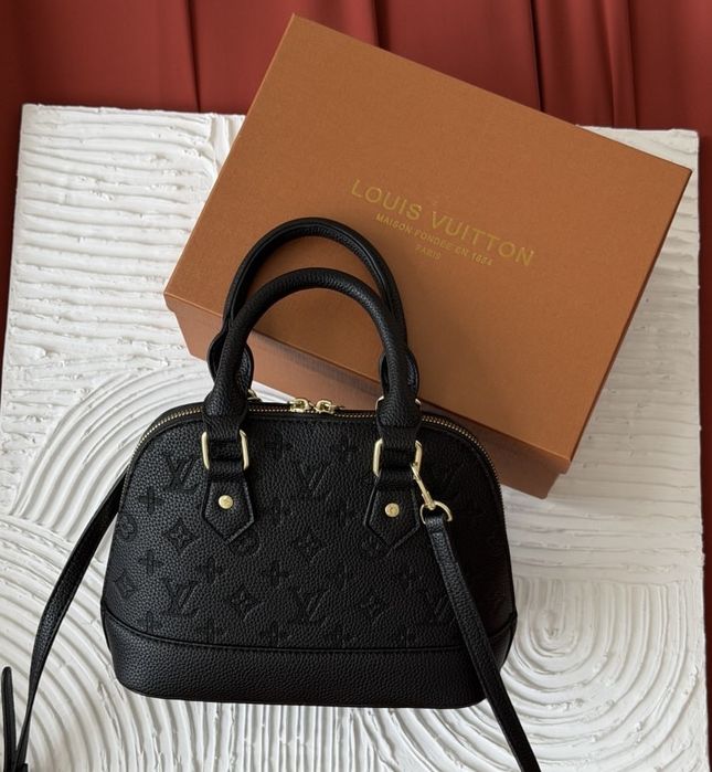 Сумка Louis Vuitton Alma BB Monogram