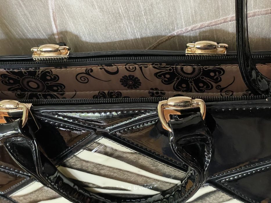 Nowa elegancka torebka damska