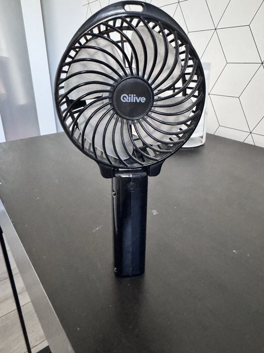 Wentylator ręczny QILIVE