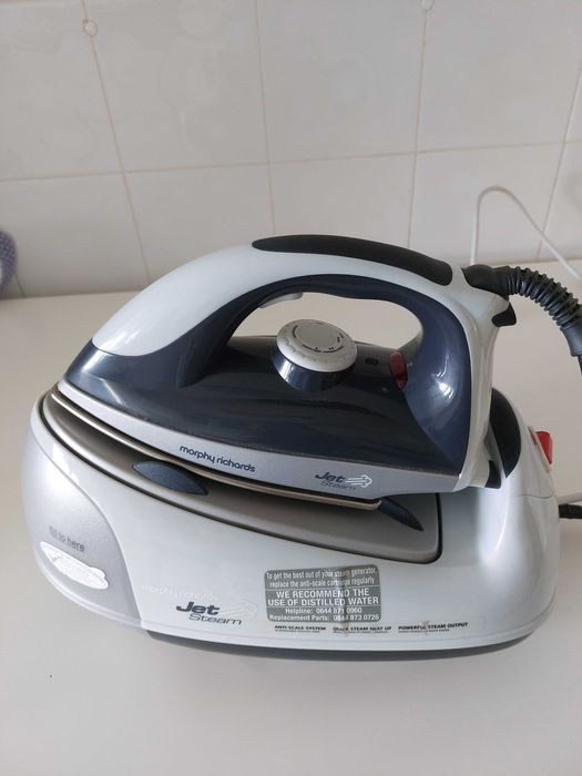 Ferro com caldeira Morphy Richards