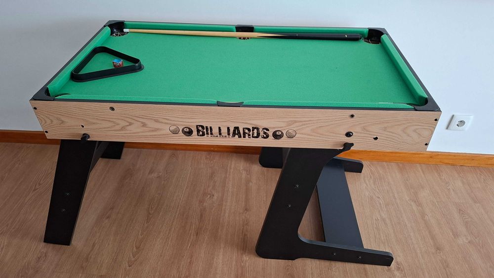 Mesa bilhar e matraquilhos