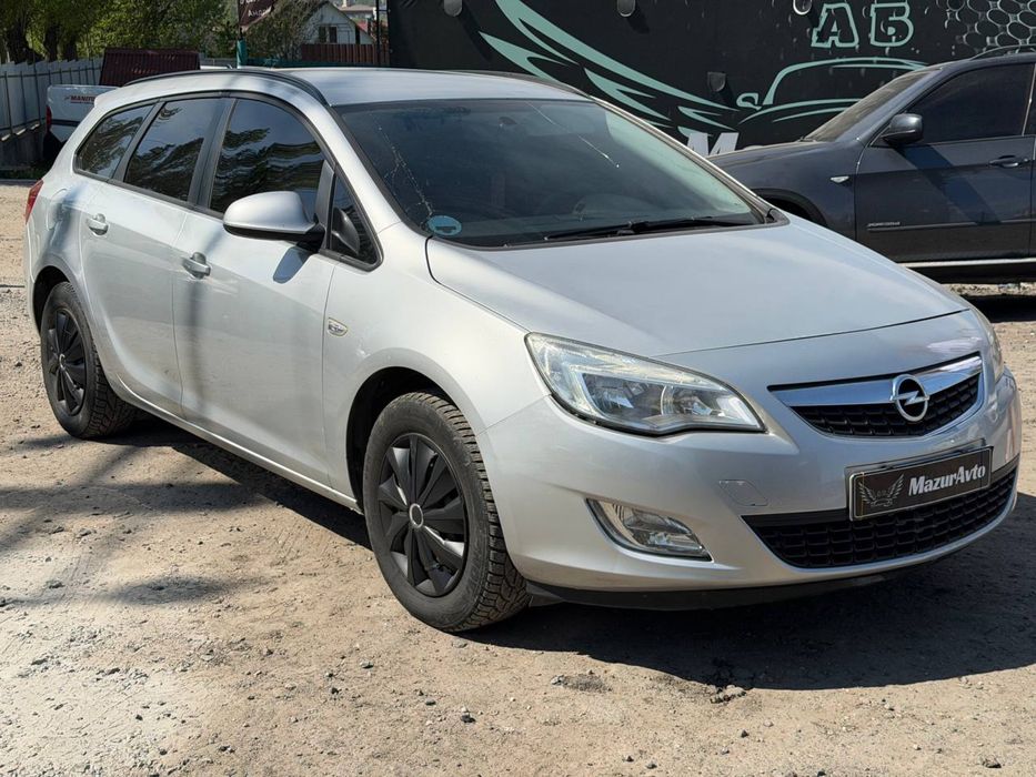 Opel Astra j 2010