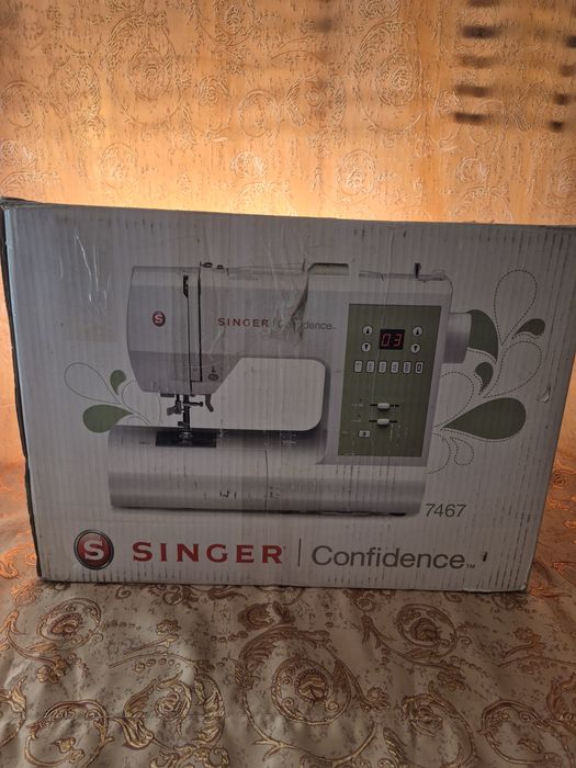 Комп'ютерна швейна машинка