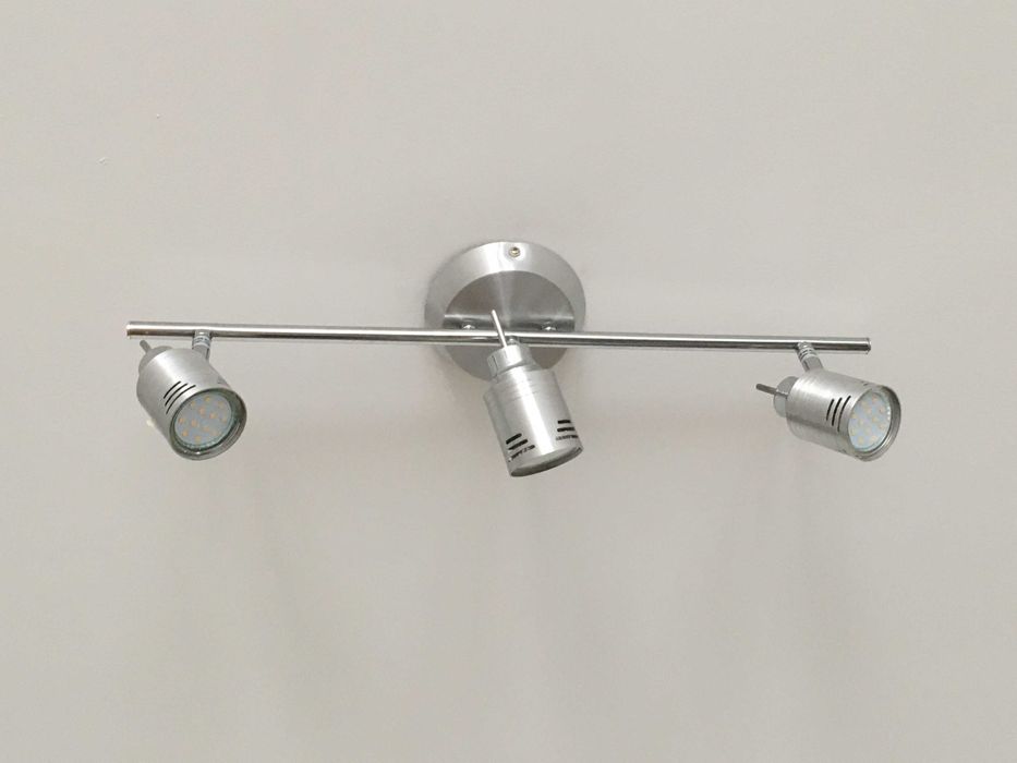 Candeeiro de teto com 3 focos de luz64862550212481124